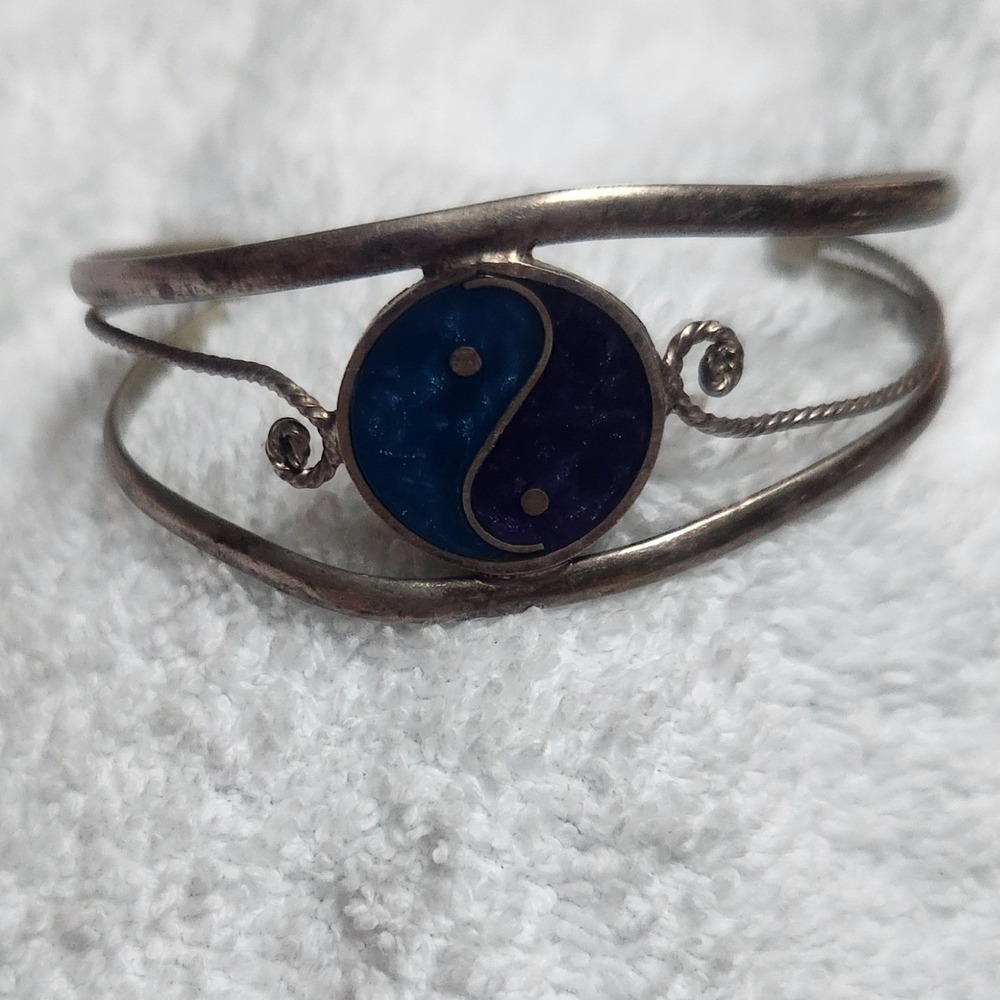 Vintage Yin Yang Enamel Cuff Bracelet Silver‎ Tone Blue Purple Boho Spiritual